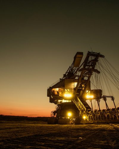 Máquinas de Mineração e Transporte